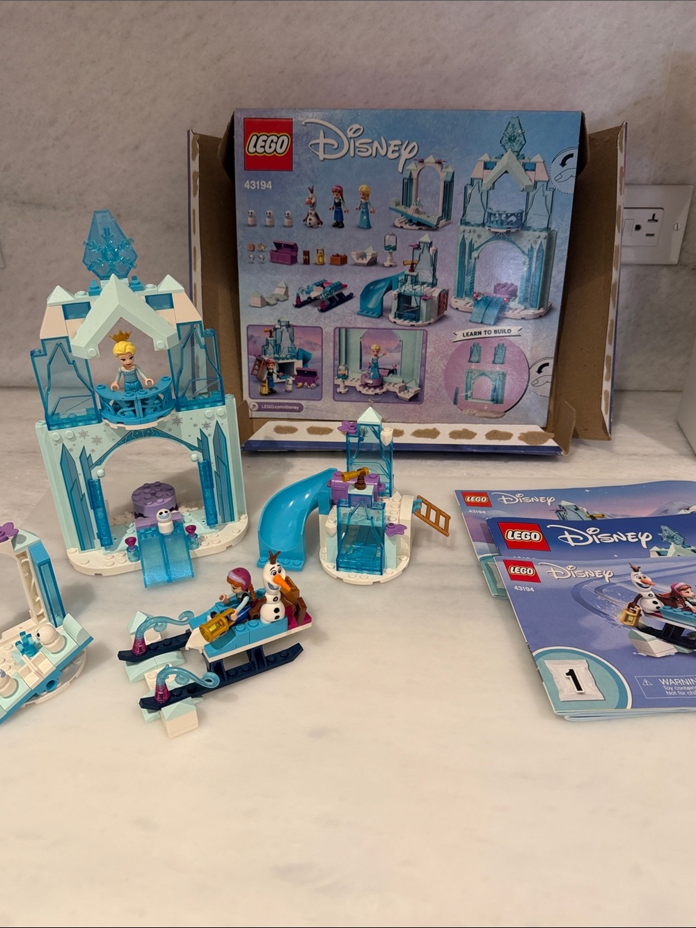LEGO Disney Frozen 43194 Anna & Elsa’s Frozen Wonderland + Large LEGO Baseplate